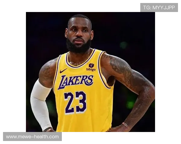 詹姆斯21+7+7逼近贾巴尔纪录 10胜1负成锡安克星